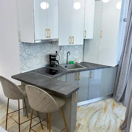 Apartment Long *