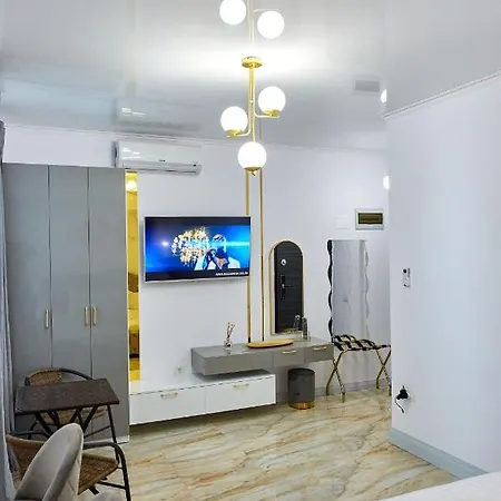 Long Apartment Navodari